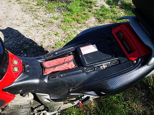 Mootorratas Cagiva Gran Canyon 900 EFI (Ducati) (8 foto / 10)