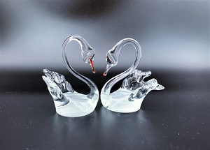 Vintage puhutud klaasist kujukesed luikedest (2 foto / 5)