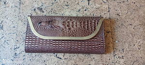 Clutch (1 foto / 3)