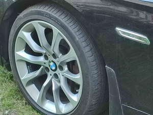 BMW F10 3.0 FL XDrive 2015 (9 foto / 10)