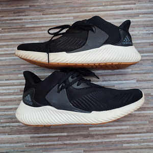 Adidas ALPHABOUNCE RC (1 фото из 1)
