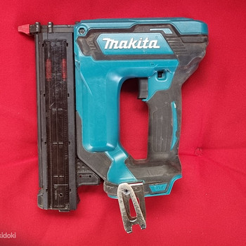 Makita DFN350 производства Японии.