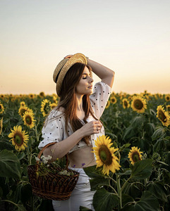 Фотограф / Photographer (7 фото из 9)