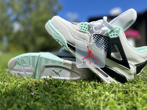 Новые Nike Jordan 4. Размер 42/43. Новый продукт! (4 фото из 4)