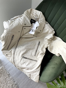 White zara leather jacket, unisex (2 foto / 4)