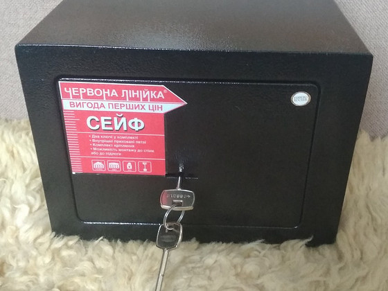 Продається сейф для офісу та будинку
