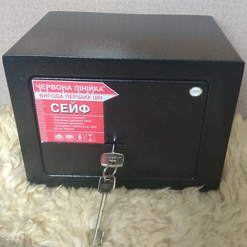 Продается сейф для офиса и дома