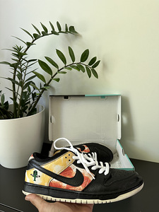 Черные кроссовки Nike SB Dunk Low Raygun (2 фото из 2)