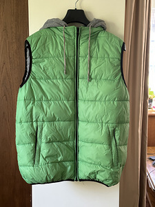 Müüa vähekasustatud soe vest,160-174 cm (1 foto / 2)