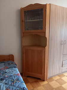Продам угловой шкаф (1 фото из 3)