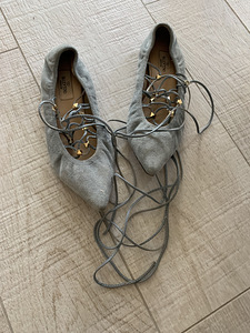 Valentino sandaalid 36 (5 foto / 5)