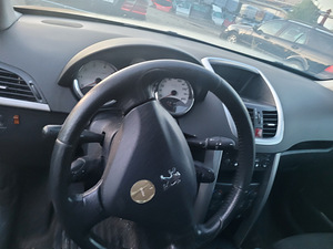 Peugeot 207, varuosad (3 foto / 10)