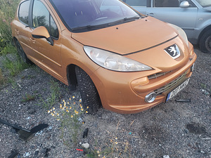 Peugeot 207, varuosad (9 foto / 10)