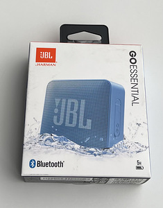 JBL GO Essential Black / Blue / Red (4 фото из 9)