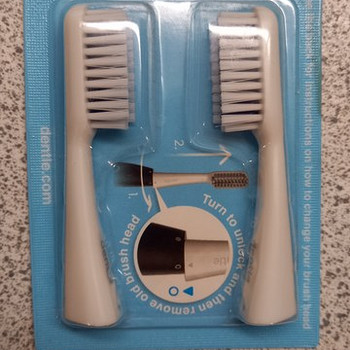 Запасные щетки Dentle Zip