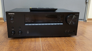 Onkyo TX-NR575 7.2 Network Dolby Atmos 4K,BT,WiFi. (1 foto / 3)