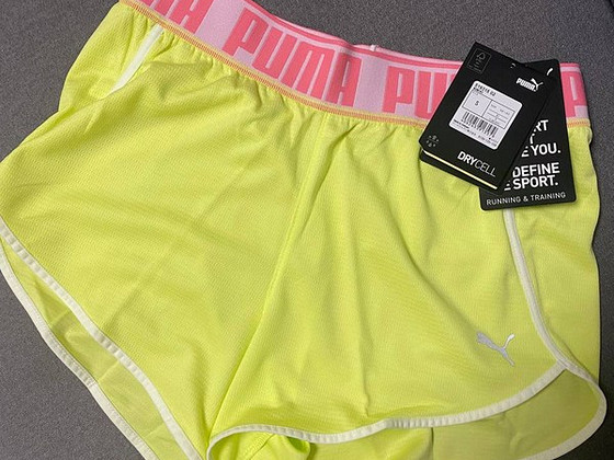 UUS! PUMA naiste lühikesed püksid