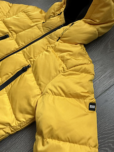 Hugo Boss зимняя куртка, размер XS 12 лет (4 фото из 10)