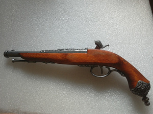 КОПИЯ капсюльного пистолета ( ИТАЛИЯ. 1825-36 гг) (4 фото из 6)