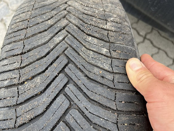 Шини Michelin 215/60/R17