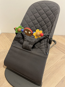 BABYBJÖRN Bliss koos mänguasjaga (1 foto / 3)