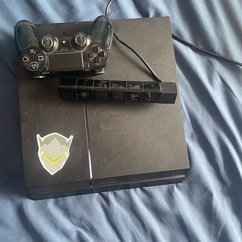 Ps 4 1тб один джойстик