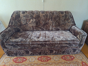 Müüakse kasutatud komplekt: diivan + tugitoolid (1 foto / 3)