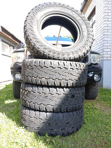 Rehvid Cooper DISCOVERER S/T MAXX, LT285/70R17 M+S (2 foto / 3)