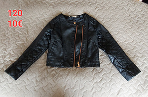 Детская одежда (9 фото из 10)