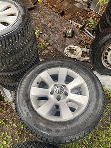 Müüa VW Tiguani veljed (2 foto / 4)