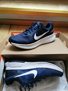 Nike runing (2 foto / 4)
