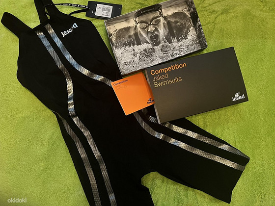 Jaked Swimsuits (гидрокостюм)