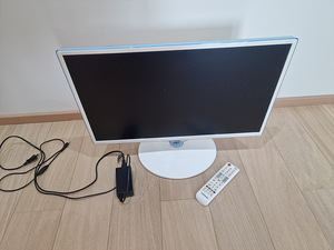 Monitor samsung T24D391EW 24 (1 foto / 2)
