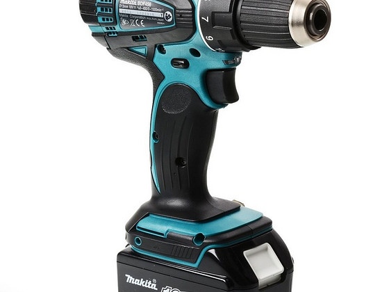 Аккумуляторная дрель-шуруповерт Makita DDF456 + 14.4в аку
