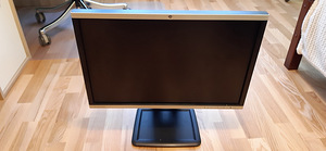 HP 24' и Dell 23' мониторы (1 фото из 10)