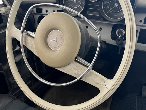 МБ С350. 1970. W109