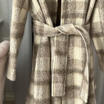 Nagu uus Acne Studio mantel