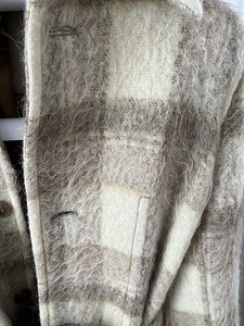 Nagu uus Acne Studio mantel (2 foto / 5)