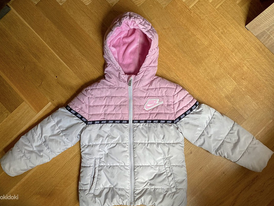 Зимняя куртка для девочки Nike