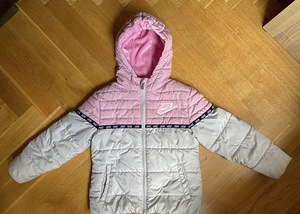 Зимняя куртка для девочки Nike (1 фото из 2)