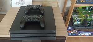 PlayStation 4 PRO heas korras kaks juhtkangi (2 foto / 2)