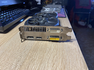 GeForce® GTX 950 AMP! Edition (5 фото из 5)