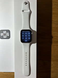 AppleWatch SE (2 фото из 4)