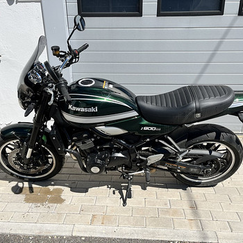 Кавасаки Z900RS