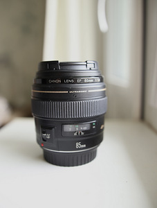 Canon EF 85mm f/1.8 (1 foto / 3)