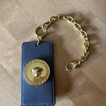 Оригинальный брелок Versace в отличном состоянии!