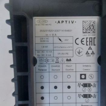 Зарядка для электромобилей Portable charger APTIV 8A 1.8 kW