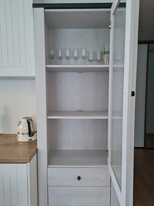 Vitriinkapp (2 foto / 3)