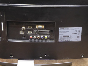 Teler Samsung S27D590C + pult (6 foto / 6)