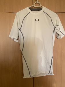 Under armour särk / футболка М (2 фото из 2)